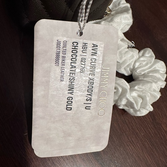 Elegant Brown Quilted Shoulder Bag - Picture 7 of 7